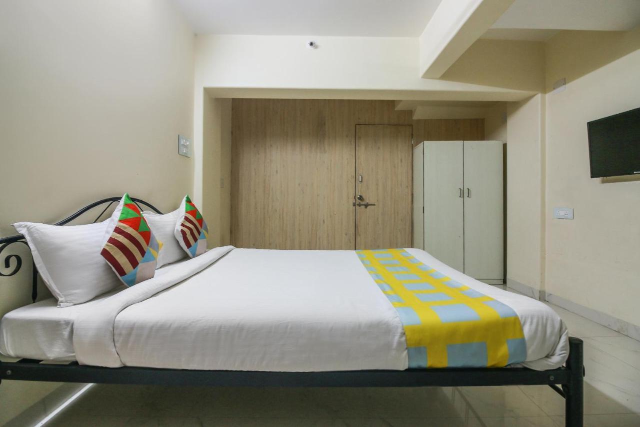 Flagship Cozy Stay Kharghar Koparpāda Exterior photo
