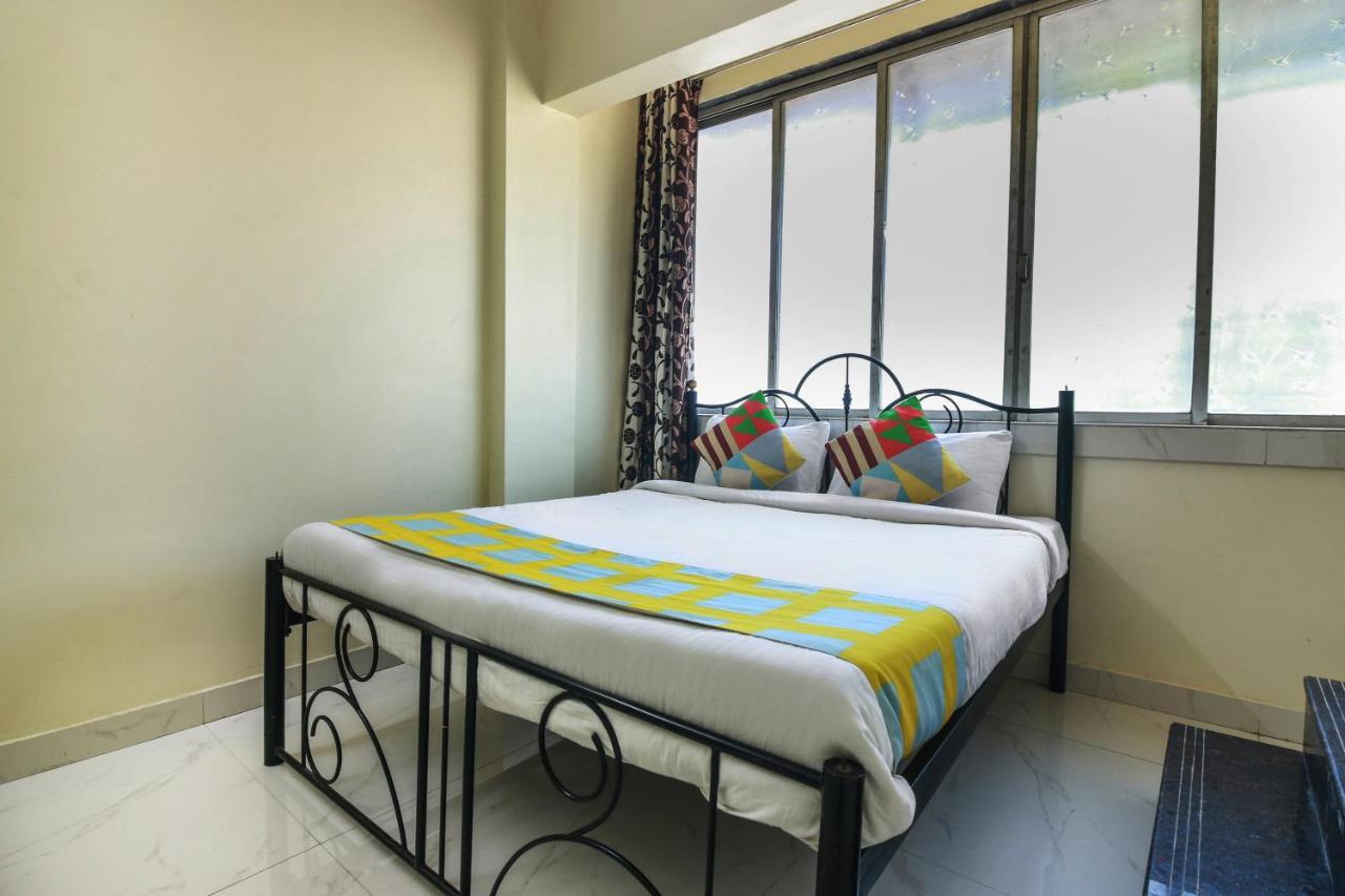 Flagship Cozy Stay Kharghar Koparpāda Exterior photo
