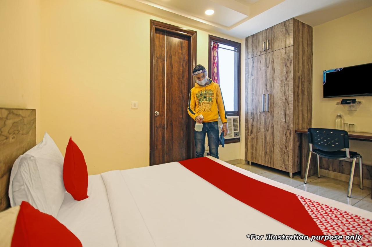 Flagship Cozy Stay Kharghar Koparpāda Exterior photo